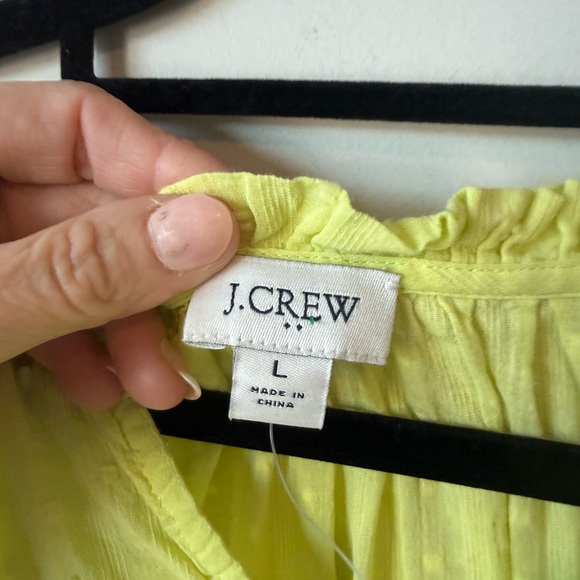 J. Crew lime Textured v-neck lightweight Blouse size large - Picture 5 of 9